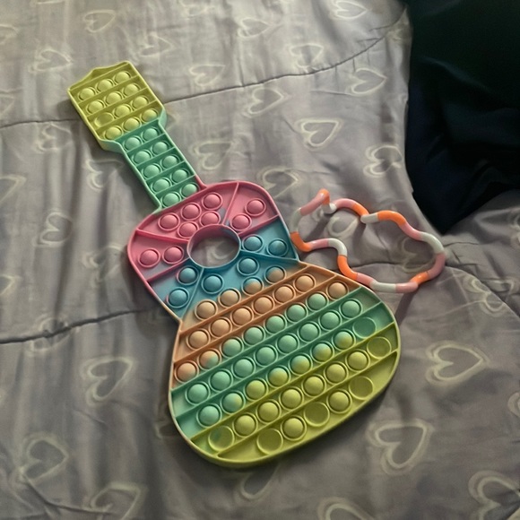 Fidgets - Picture 1 of 1